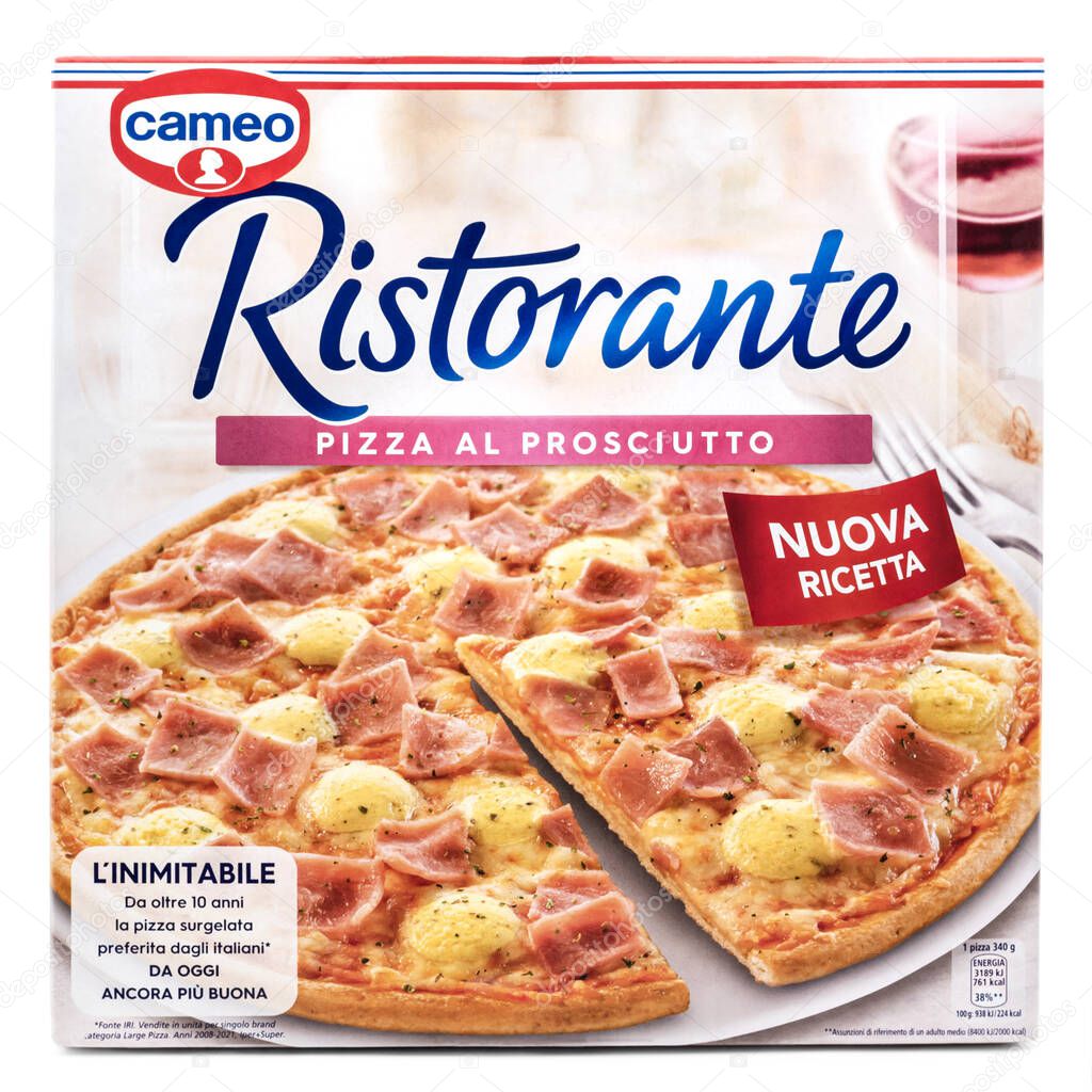 Cameo Ristorante,frozen ham pizza pack,Italian product on a white background