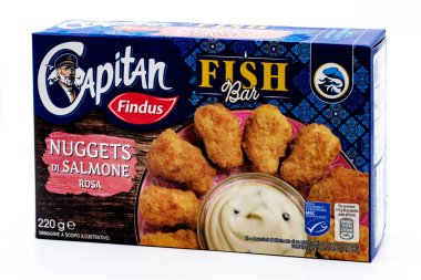 Kaptan Findus Balık Barı, pembe somon nuggetları, beyaz arka planda donmuş ürün.