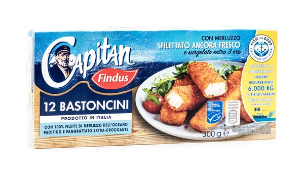 Kaptan Findus Bastoncini di Merluzzo, donmuş morina budu paketi, beyaz arka planda bir ürün.