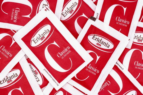 Eridania Classico, bir yığın şeker kesesi, İtalyan ürünü, tam çerçeve görüntü