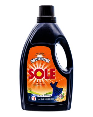 Silhat yağlı tek deterjan. Beyaz arka planda izole edilmiş İtalyan ürünü.