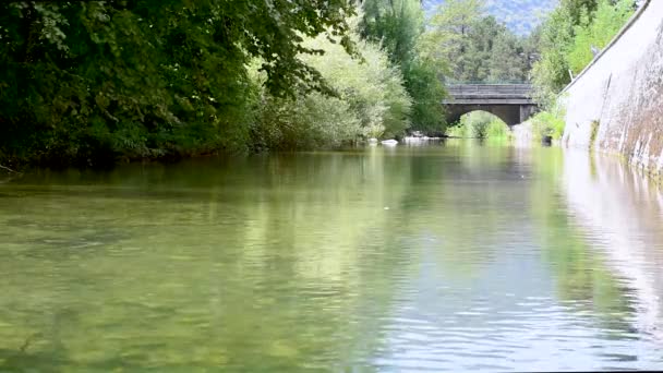 Landschaft Des Flusses Melfa Atina Mit Brücke Hintergrund Einem Septembertag — Stockvideo