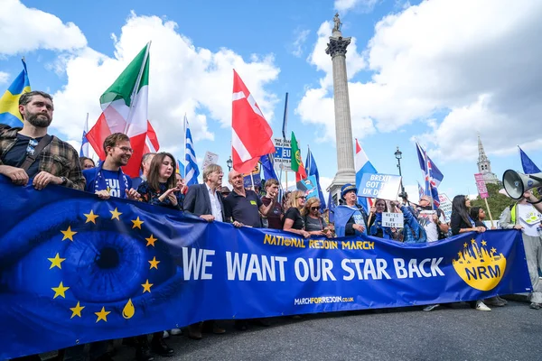London 23Rd September 2023 Pro Supporters Holding Lead Banner Sign — Stock Photo, Image