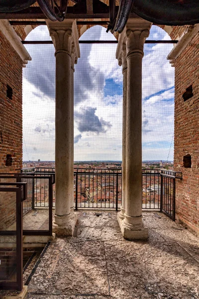 Verona Italien Oktober 2020 Torre Dei Lamberti Interiör Medeltida Torn — Stockfoto