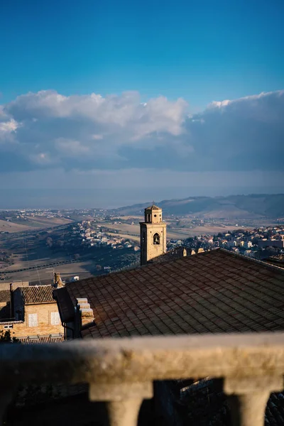 Menara Fermo Desa Bel Terhadap Langit Biru Wilayah Marche Italia — Stok Foto