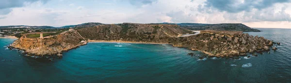 Ghajn Tuffieha Körfezi Panoramik Hava Manzaralı Malta Adası Yüksek Çözünürlüklü — Stok fotoğraf