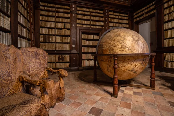 Fermo Italy December 2019 Ancient World Map Globe Palazzo Dei — Stock Photo, Image