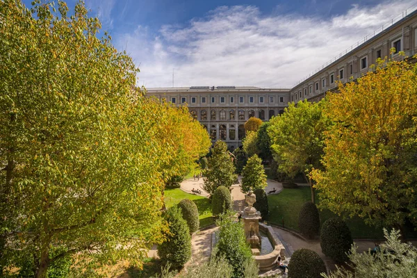Madrid Ισπανια Οκτωβριοσ 2019 Αυλή Και Κήπος Του Μουσείου Reina — Φωτογραφία Αρχείου