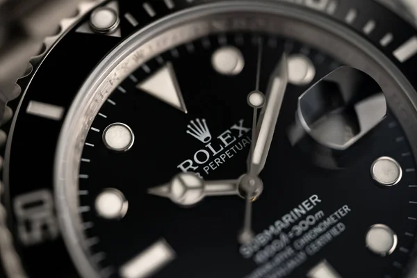 Бология Италия Март 2020 Часы Rolex Submariner Смотрятся Крупным Планом — стоковое фото