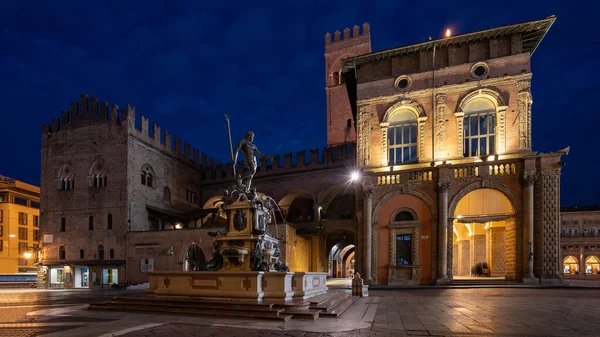 Kút Neptunusz Éjszaka Bologna Olaszország — Stock Fotó