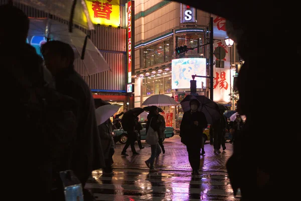 Tokyo Japan March 2017 Pedestrians Street Night Time While Raining — Stock Photo, Image