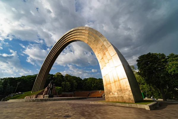 Kiev Ukraine Maj 2019 Folkets Vänskap Arch Öppnade Den November — Stockfoto