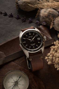 BOLOGNA, İtalya - Ekim 2021 Seiko SARB033 elbise nöbeti. Seiko, saat ürünleri, hassas enstrümanlar ve mekanik üreten bir Japon şirketidir. İllüstrasyon Editörü.