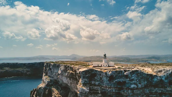 Cape Cavalleria Lighthouse Ile Kayalık Kıyı Şeridinin Panoramik Hava Manzarası — Stok fotoğraf