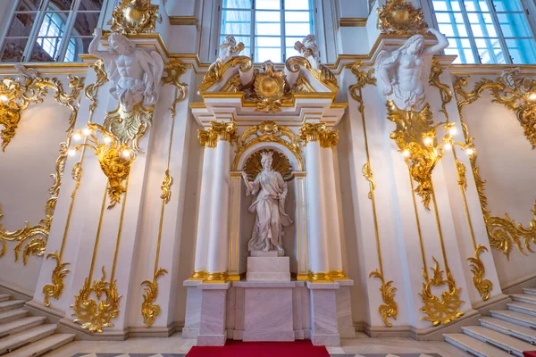 San Petersburgo Mayo 2018 Vista Interior Del Palacio Invierno Con —  Fotos de Stock