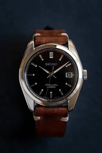 意大利博洛尼亚 2021年10月10日 Seiko Sarb033服饰手表 精工是一家生产手表产品 精密仪器和机械设备的日本公司 说明性编辑 — 图库照片