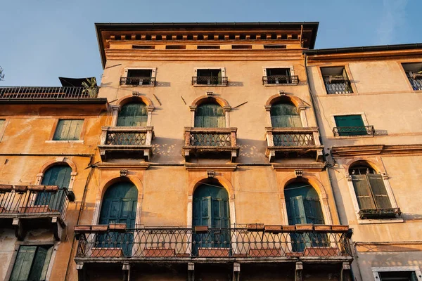 Antigua Fachada Del Edificio Bassano Del Grappa Italia — Foto de Stock