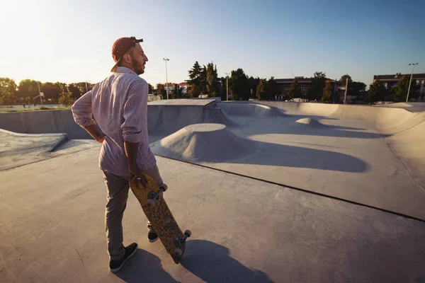Skateboardista Portrét Skate Parku Západ Slunce Životní Styl — Stock fotografie