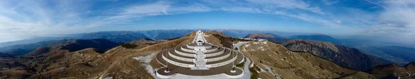 Wojskowy Pomnik Monte Grappa Panoramiczny Widok Powietrza — Zdjęcie stockowe