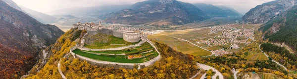Castel Beseno Panoramautsikt Över Dalen Höstsäsongen Trentino Alto Adige Italien — Stockfoto