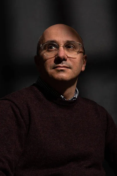 Middle Age Bald Man Confident Dark Studio Portrait — Stock Photo, Image