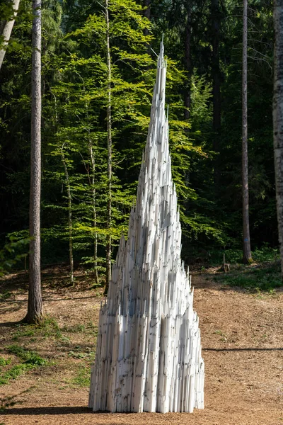 Valsugana Trento Italie Août 2020 Sculpture Pierre Totémique Dans Parc — Photo