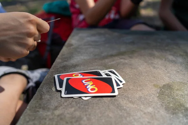 Bologna Italy June 2021 Playing Uno Cards Table Friends — Stock Photo, Image