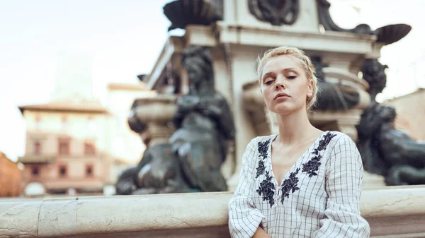 Young Beautiful Blonde Woman Intimate Portrait Closed Eyes Outdoors Bologna — Stock Photo, Image