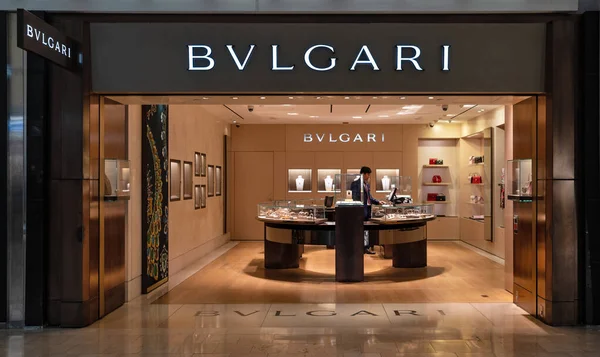 2020年2月1日 Bulgari商店橱窗 Bulgari是意大利珠宝和奢侈品品牌 — 图库照片