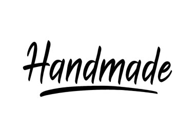 Beyaz arkaplanda el yapımı harfler.