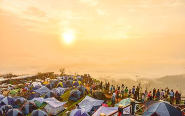 PHU TUB BERK - PETCHABUN, THAILAND - 4 EKİM 2015: Phu Tub Berk, Petchabun, Tayland.