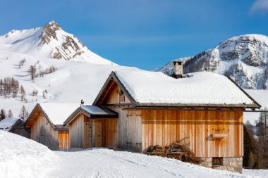 Fassa Vadisi 'nde Valfreda ve Fuciade Şelale Vadisi, Trentino Dolomitleri, İtalya Alpleri.