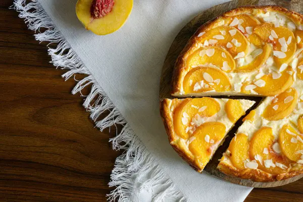 stock image Casserole pie of cottage cheese with peaches