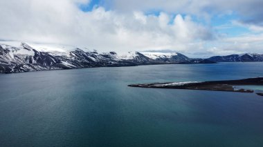 Aldatma Adası. Antarktika. Volkanik. Etkin olmayan volkan