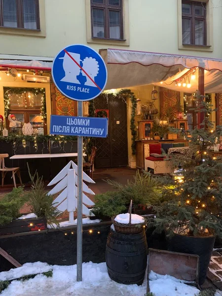 Şehirde noel süsü.
