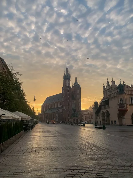 Uitzicht Stad Krakau Polen Leeg Plein Oude Stad Vroege Ochtend — Stockfoto