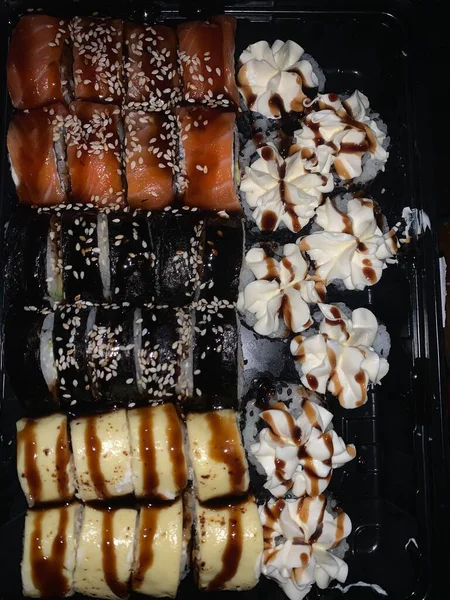 Rollos Sushi Con Semillas Sésamo Crema —  Fotos de Stock