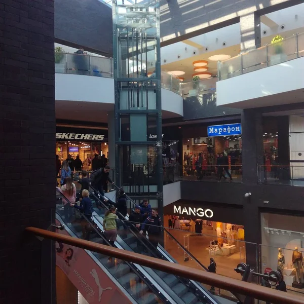 Modern şehir merkezi iç tasarımı