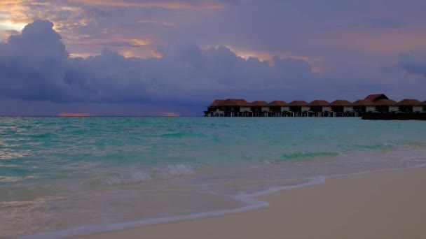 Sunset Maldives Bungalows Blue Turquoise Ocean Background Summer Travel Vacation — Stock videók