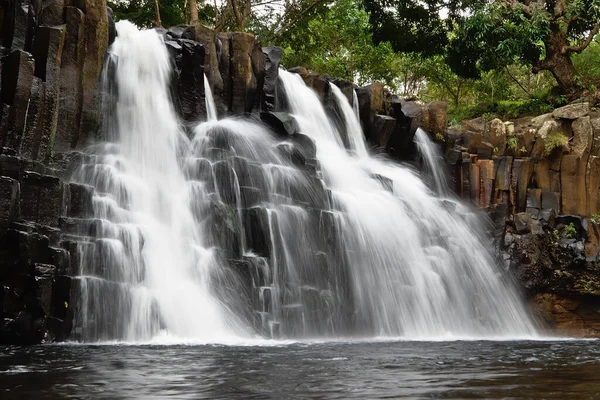 Beautiful Waterfall Amongst Rocks Nature Background Rochester Falls High Quality — Stock Photo, Image