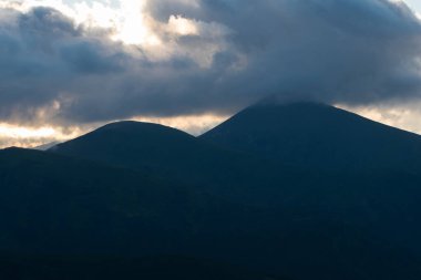 Karpat Dağları, Ukrayna 'daki Chornohora Dağları' nda yaz mevsimi