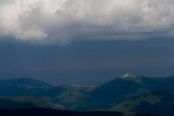 Verano Cerca Cordillera Chornohora Las Montañas Los Cárpatos Ucrania — Foto de Stock