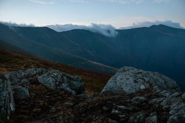 Karpat Dağları, Ukrayna 'da Borzava sıradağlarında sonbahar