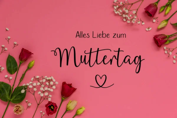 Rote Rosen Und Frühlingsblumen Arrangement Mit Deutschem Text Alles Liebe — Stockfoto