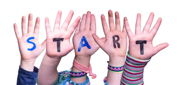 Crianças Mãos Construindo Colorido Inglês Word Start Fundo Branco Isolado — Fotografia de Stock