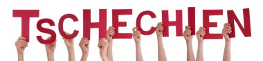 Halk veya Kişi Elleri Almanca Kelime Tschechien, Çek Cumhuriyeti anlamına gelir. İzole Beyaz Arkaplan.