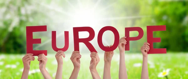 Människor Eller Personer Händer Bygga Engelska Word Europe Soligt Grönt — Stockfoto