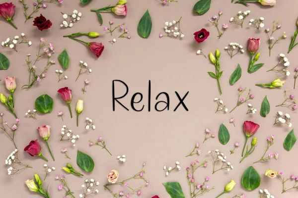 Blomsterarrangemang Med Engelska Text Relax Färgglada Vårblommor Och Blommor Som — Stockfoto