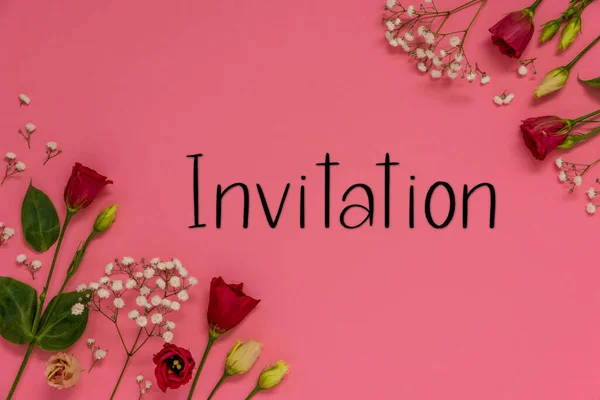 Red Roses Spring Flowers Arrangement English Text Invitation Pink Background — Stock Photo, Image