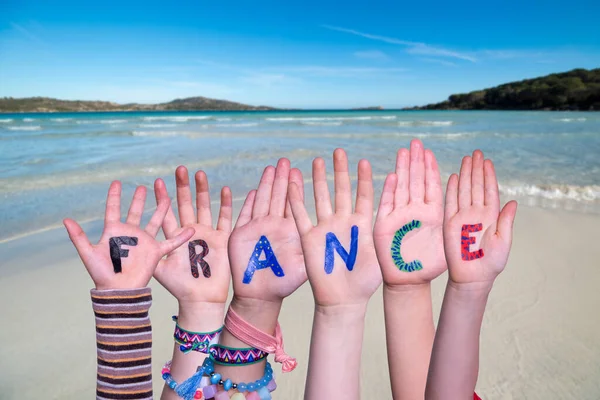 Children Hands Building Colorido Inglês Francês Palavra França Oceano Verão — Fotografia de Stock